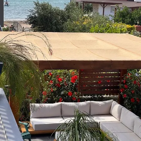 Astonishing Seafront In Cesme Ξενοδοχείο